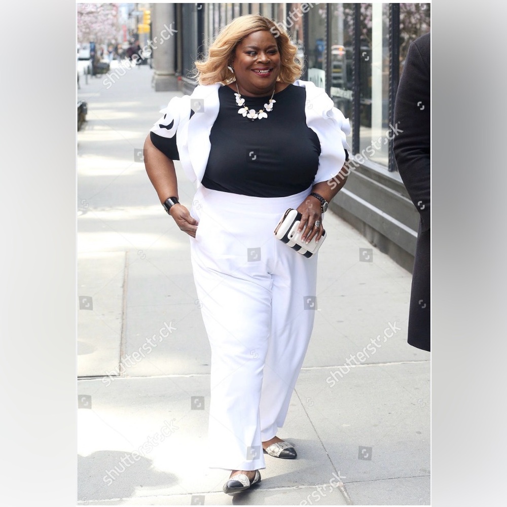 Bespoke White Wide-Leg Ponte Pants - Picture 6 of 6